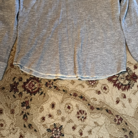 Men’s American Eagle long sleeve - Picture 3 of 3